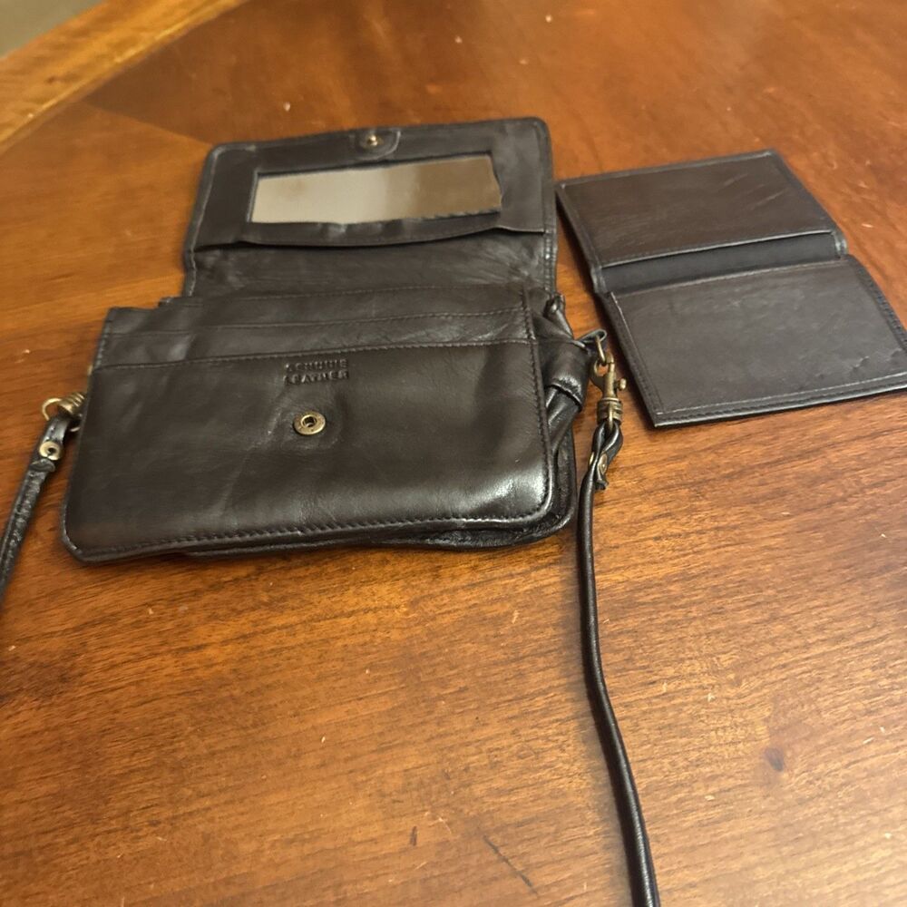 Wilsons Leather Wallet Black  Wallet/ Mini Crossbody